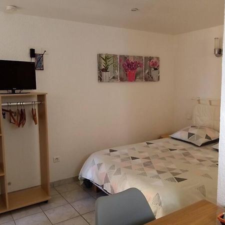 Studio Meuble Independant Tout Confort Classe 2** Aubenas Exterior photo